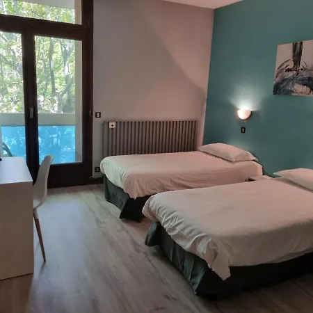 Hotel Le Comty Feurs