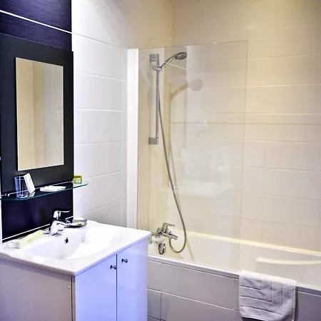 Le Comty Hotel 2*