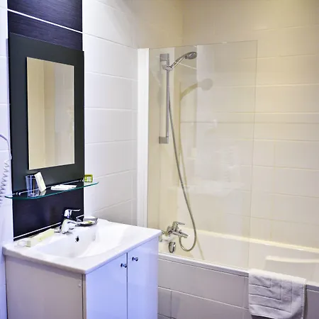 Le Comty Hotel 2*